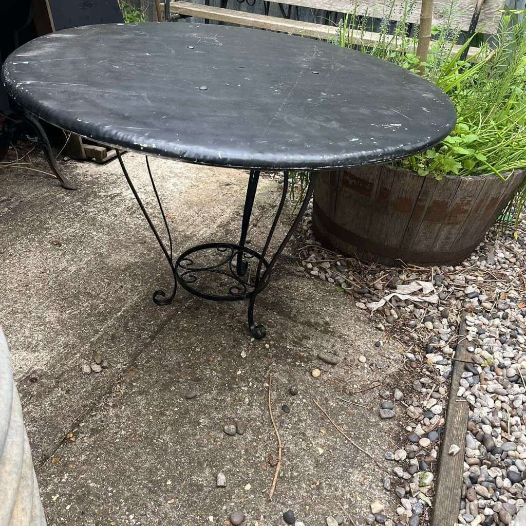 Black Metal Circular Garden Table Faded Clock Face Tripod Legs Ornate Shelf