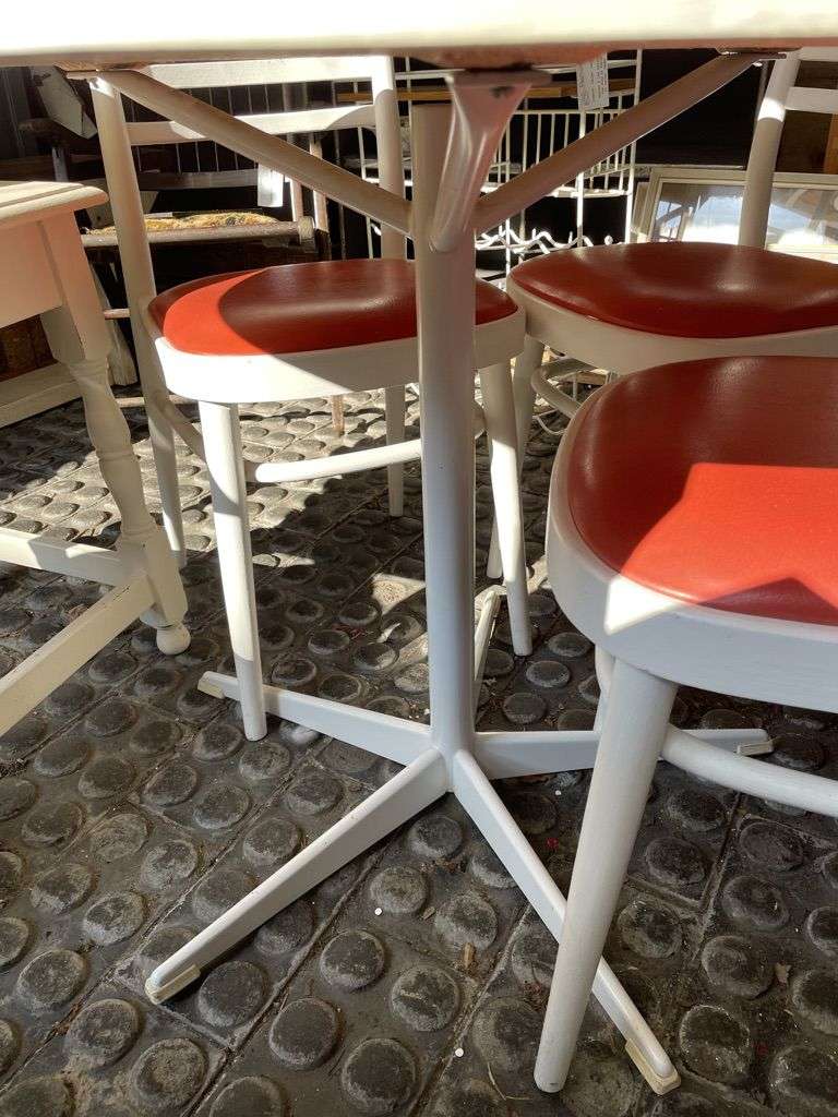 Vintage Retro Round Fibre Glass Topped Kitchen Table Star Base With 5 Chairs