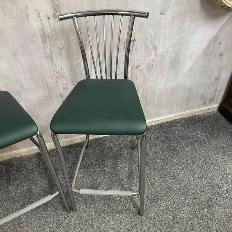 Pair Nowy Styl Green High Bar Stools Breakout Stool Faux Leather Chrome Frame