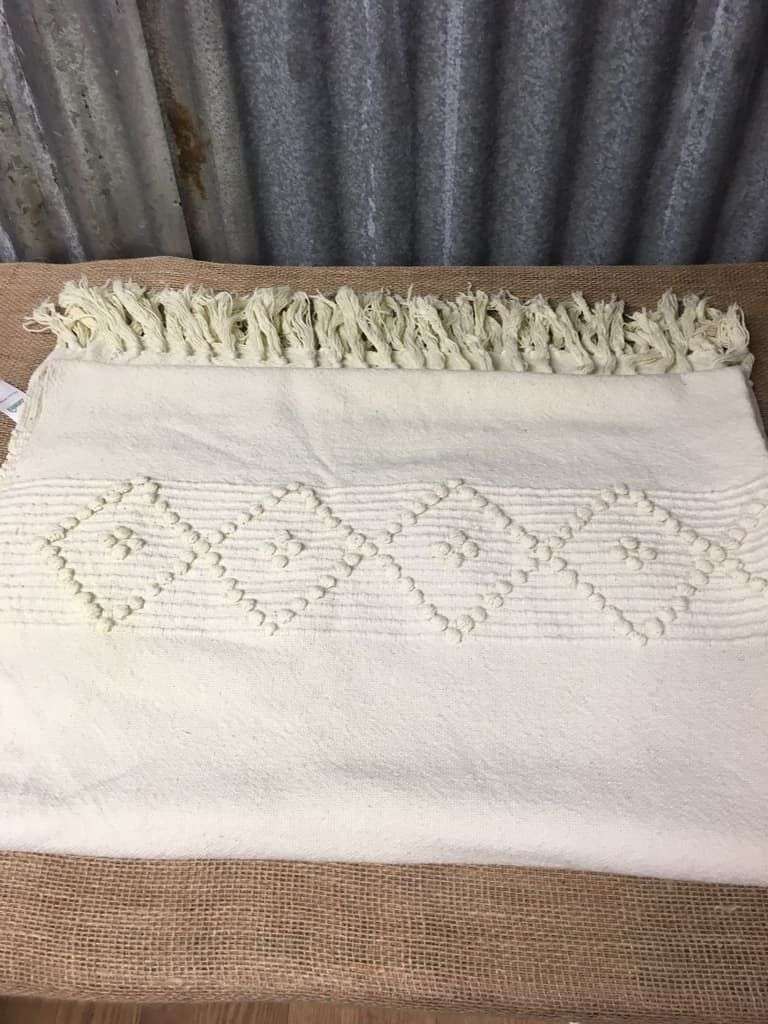 Vintage Pale Yellow &amp; Cream Throw Raised Pattern &amp; Tassels Dunelm