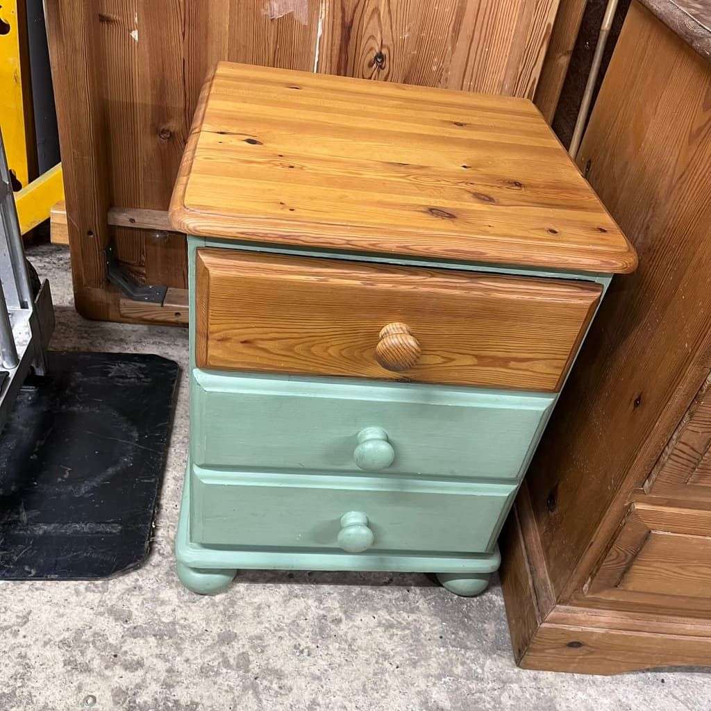 Painted Pine Bedside Cabinet 3 Drawers Knob Handles Bun Feet Shabby Chic