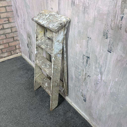 Vintage Painted Stepladder 3 Treads Platform Home Retail Prop