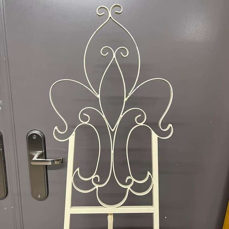 Metal Cream Easel Ornate Pattern Adjustable Height