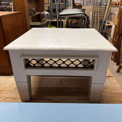 Painted Rustic White Wood &amp; Metal Square Coffee Table Shabby Chic Tapered Legs