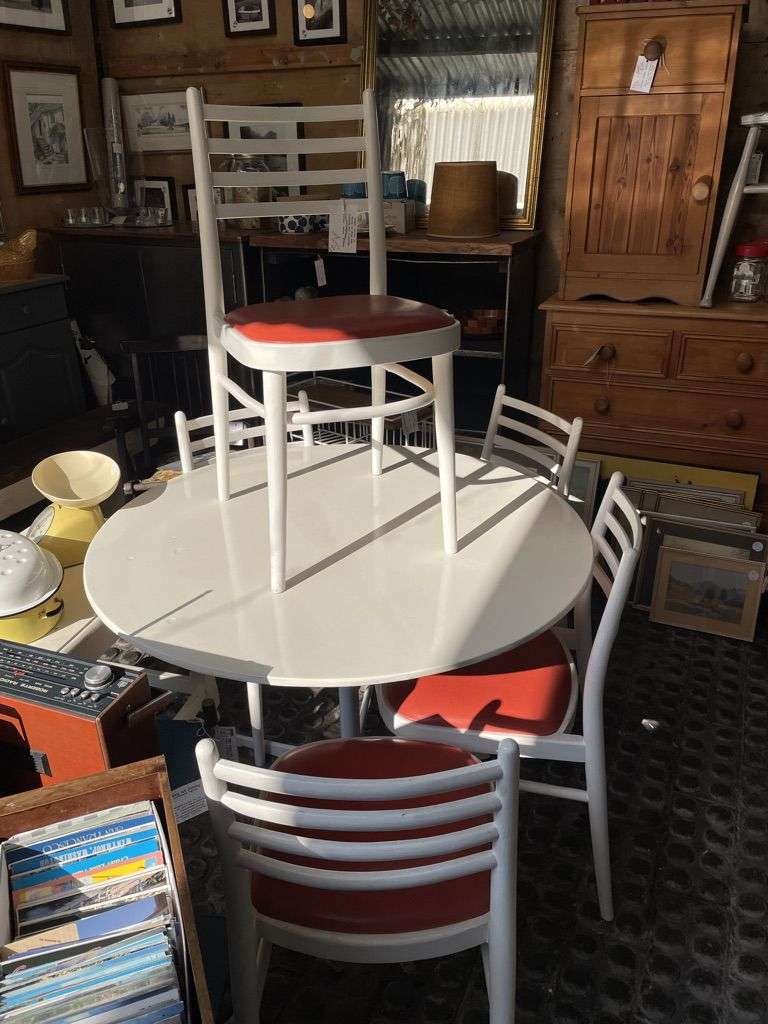 Vintage Retro Round Fibre Glass Topped Kitchen Table Star Base With 5 Chairs