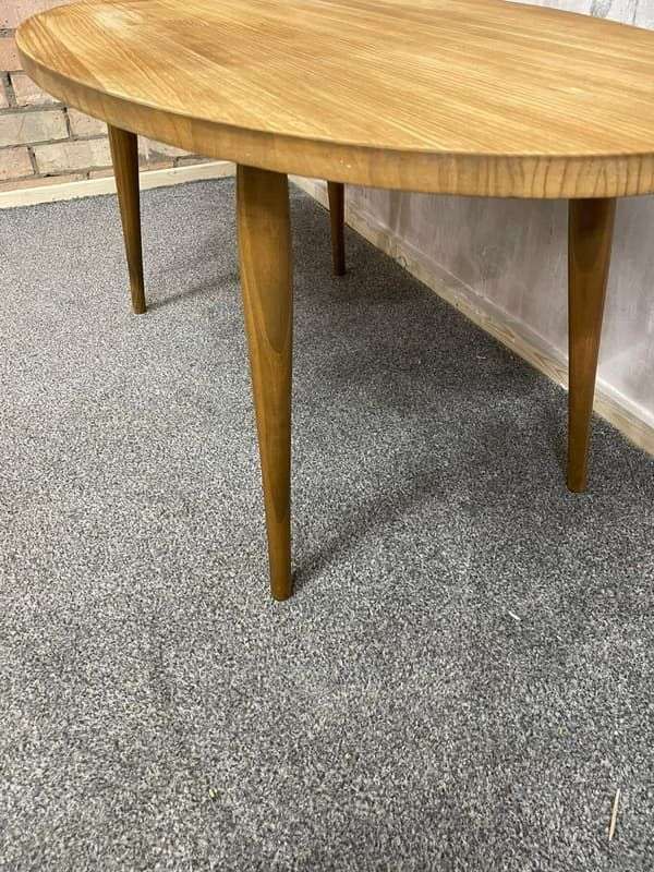 Modern Pill Shaped Coffee Table Tapered Legs Side End Table