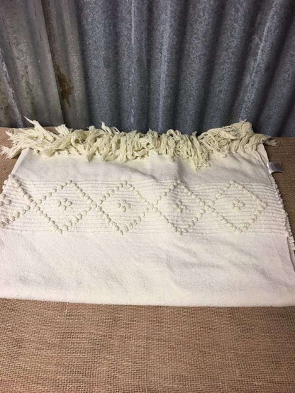 Vintage Pale Yellow &amp; Cream Throw Raised Pattern &amp; Tassels Dunelm