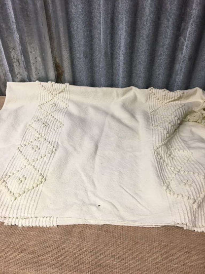 Vintage Pale Yellow &amp; Cream Throw Raised Pattern &amp; Tassels Dunelm