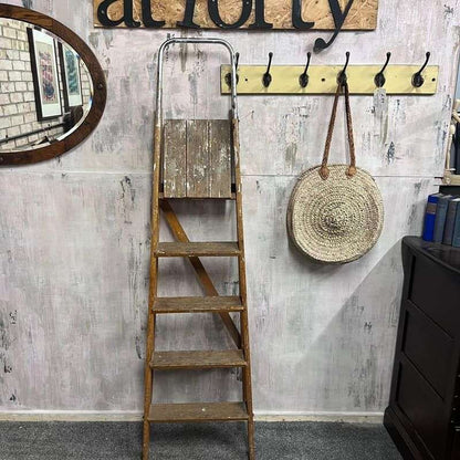 Vintage Pioneer Stepladder Set of 4 Treads With Platform