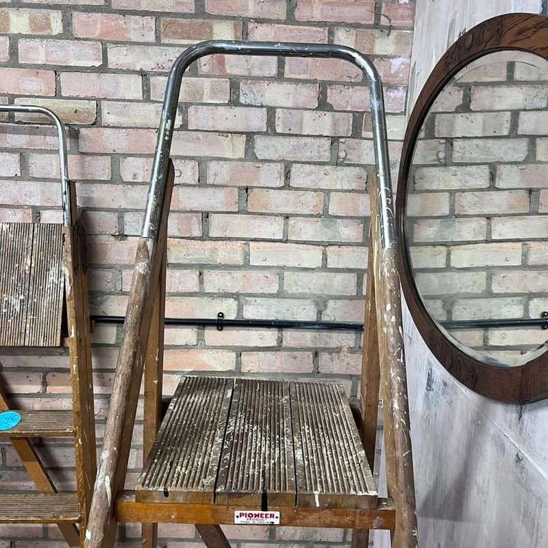 Vintage Pioneer 5 Rung Stepladder Chrome Support Top Platform Sturdy