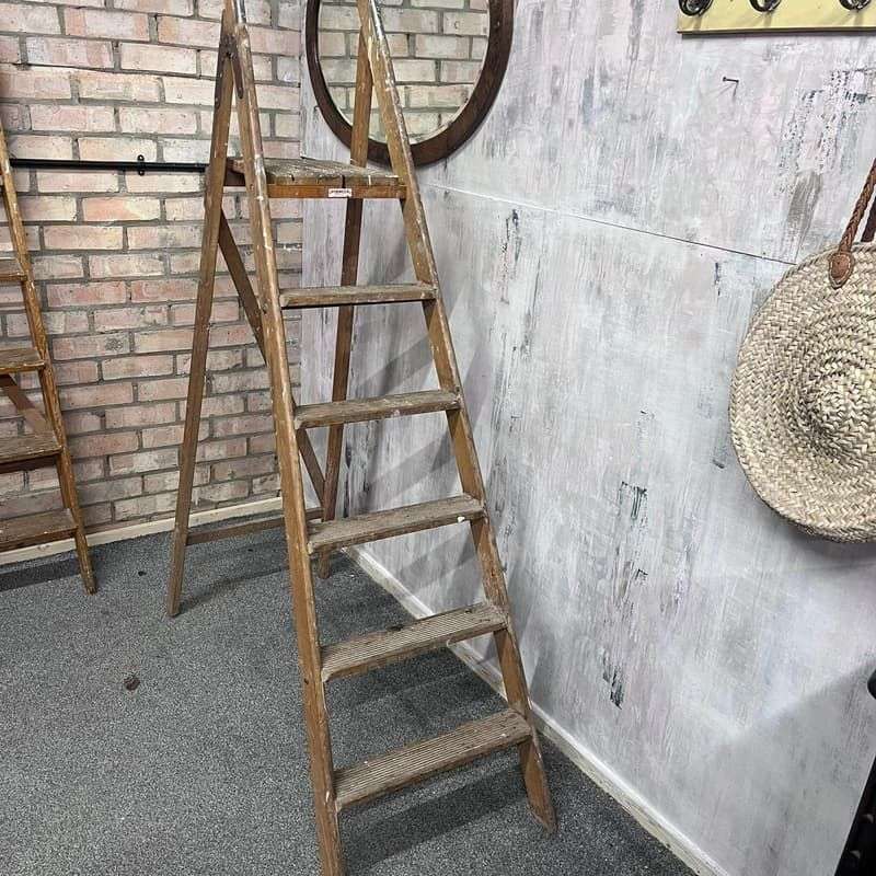 Vintage Pioneer 5 Rung Stepladder Chrome Support Top Platform Sturdy