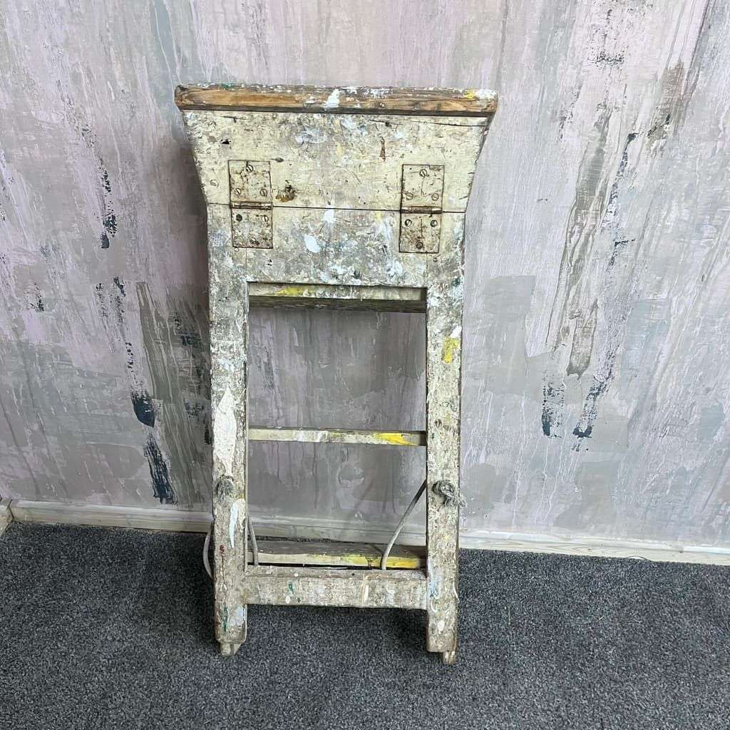 Vintage Painted Stepladder 3 Treads Platform Home Retail Prop