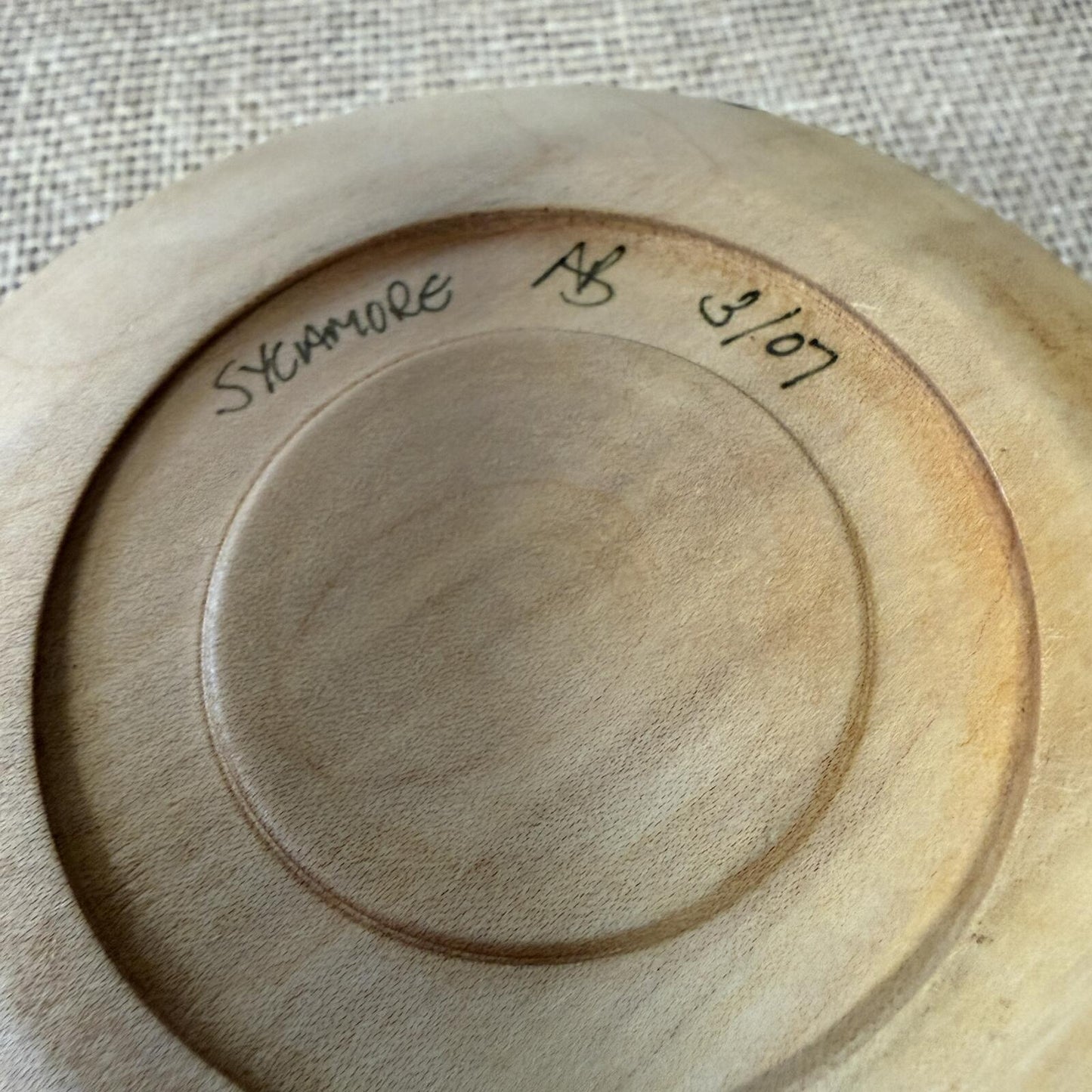 Handcrafted Sycamore Wooden Bowl Handmade Wood Grain