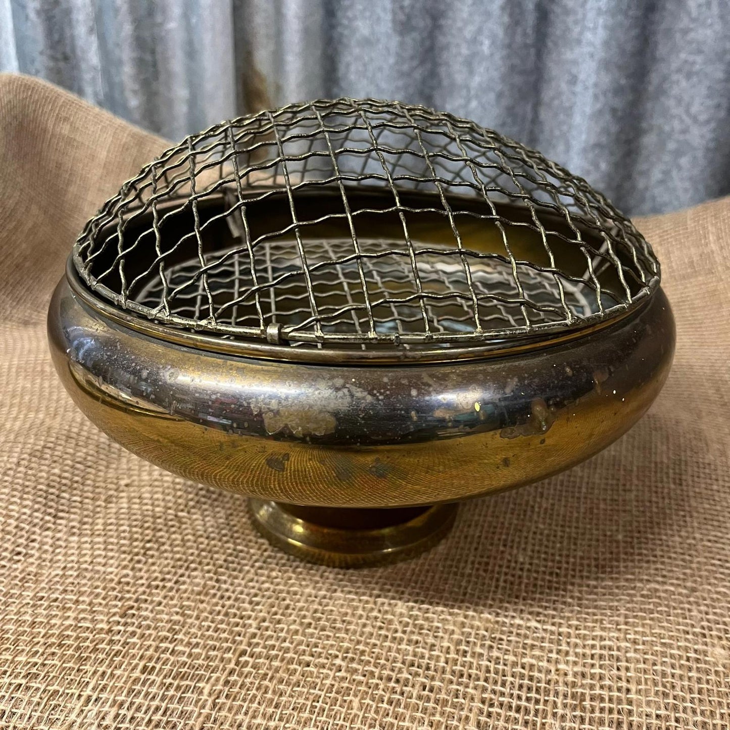 Vintage Brass Effect Possibly Copper Circular Posy Bowl Flower Display Mesh Top