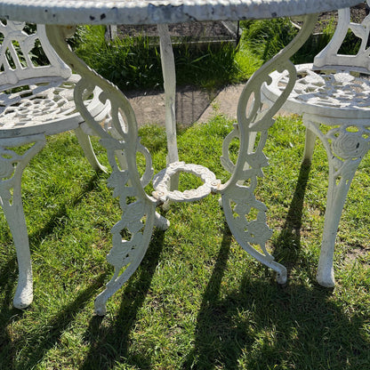 3 Piece Cast Aluminium White Bistro Set Table 2 Chairs Great Patina Rose Design