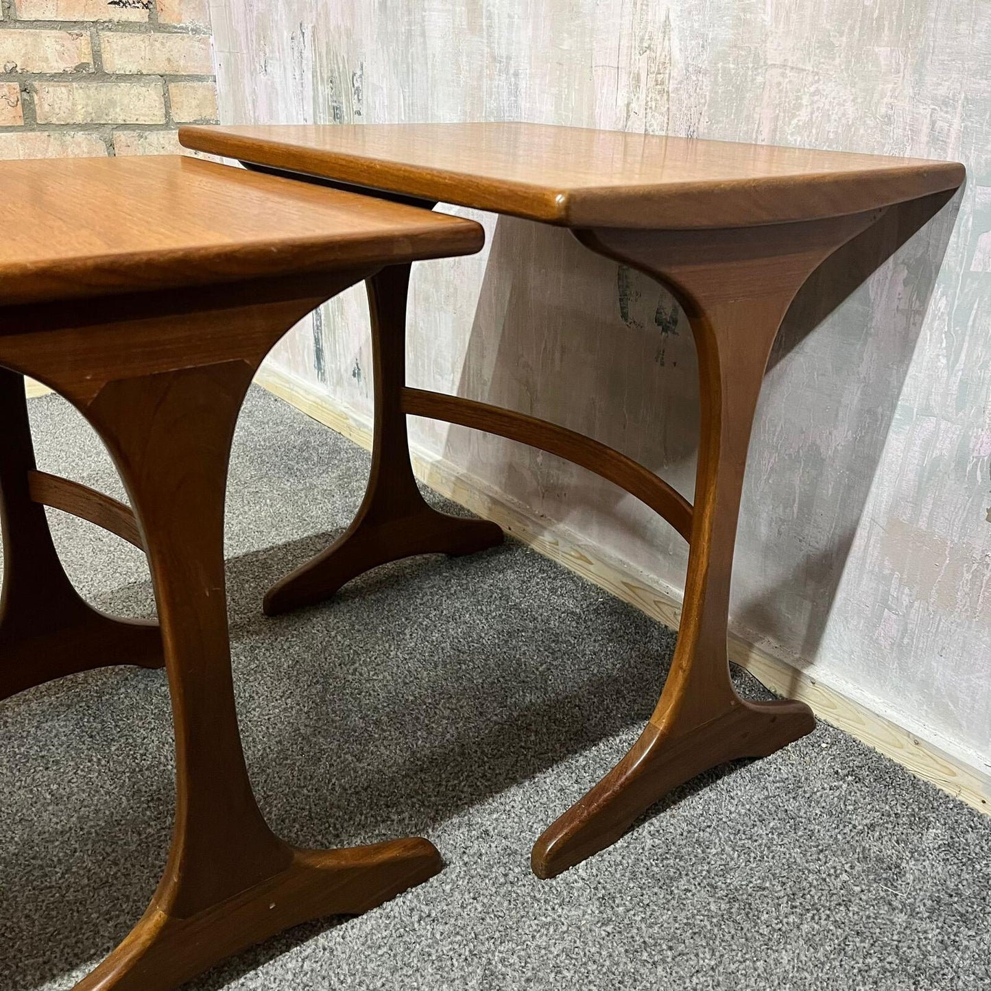 Mid Century Set Of 3 1960s/70s Teak Crossbanded Nest Of Tables Danish Style