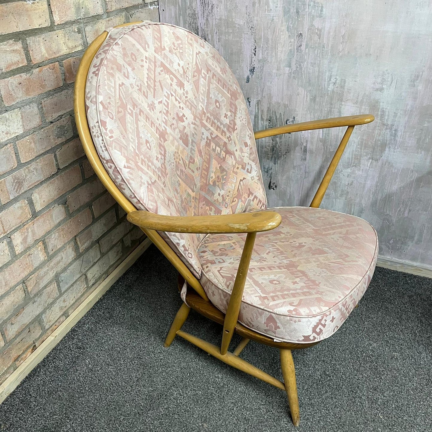 Vintage Ercol Model 305 Windsor Armchair Solid Elm Seat Beech Back Blue Label