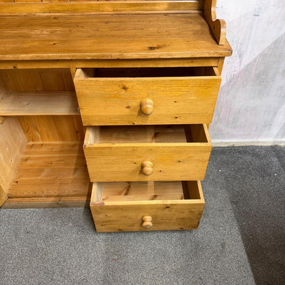 Rustic Farmhouse Pine Double Dresser Cupboard Drawers Dresser Top Plate Rack