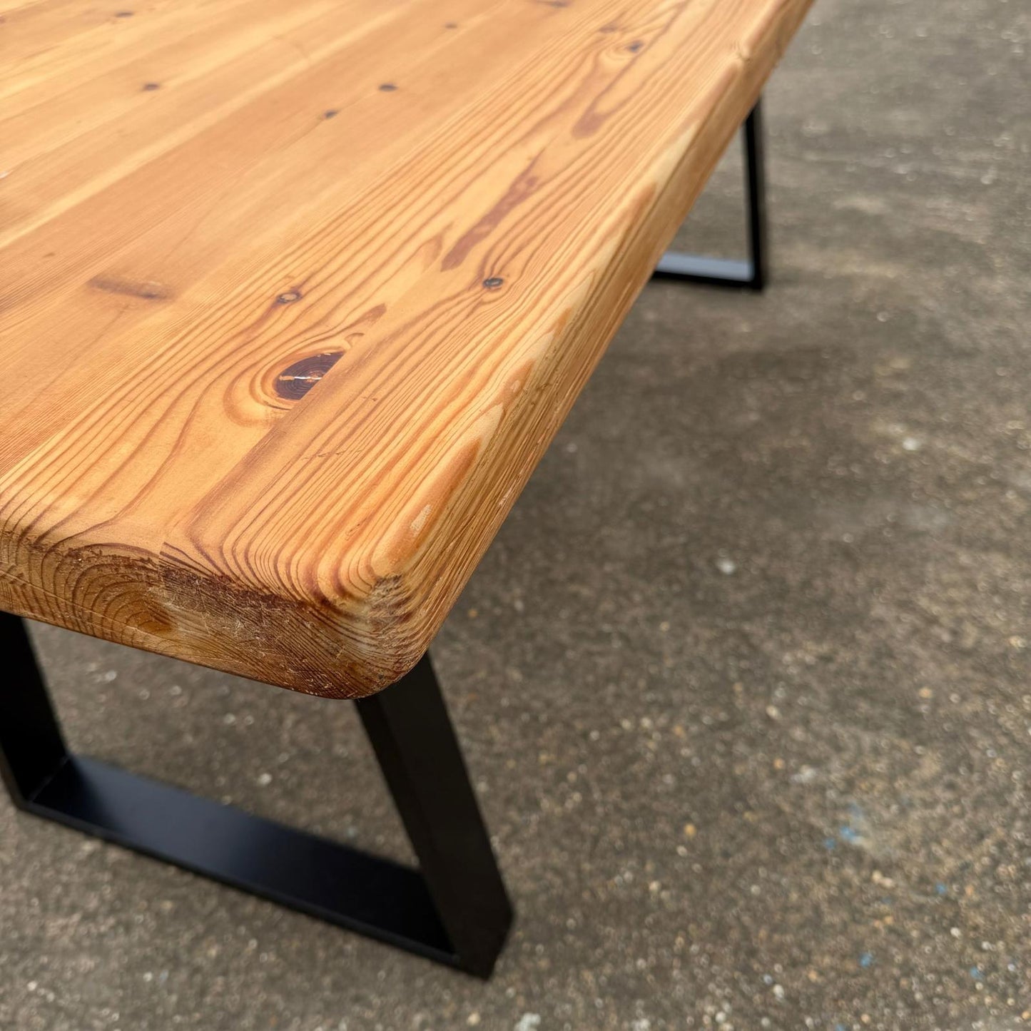 Reclaimed Pine Farmhouse Table Modern Trapezium Metal Industrial Legs Seats 6/8