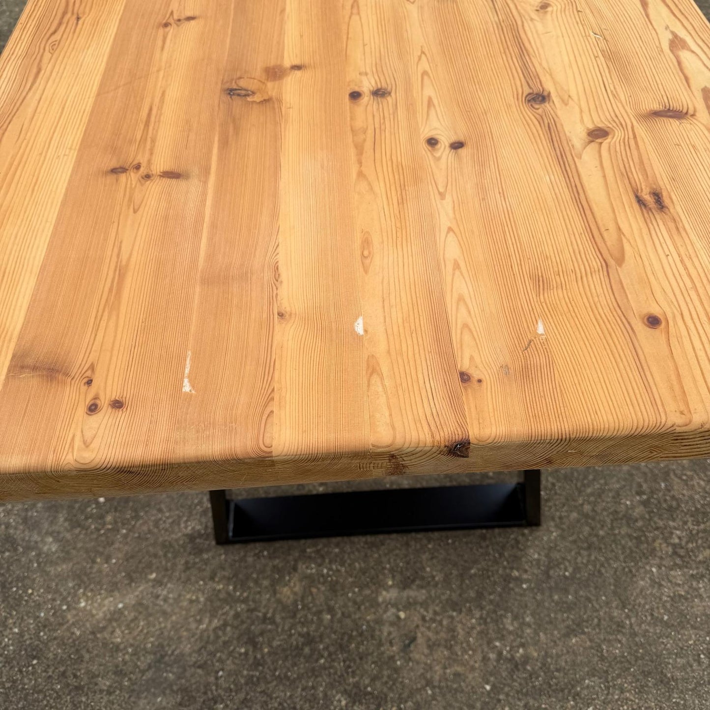 Reclaimed Pine Farmhouse Table Modern Trapezium Metal Industrial Legs Seats 6/8