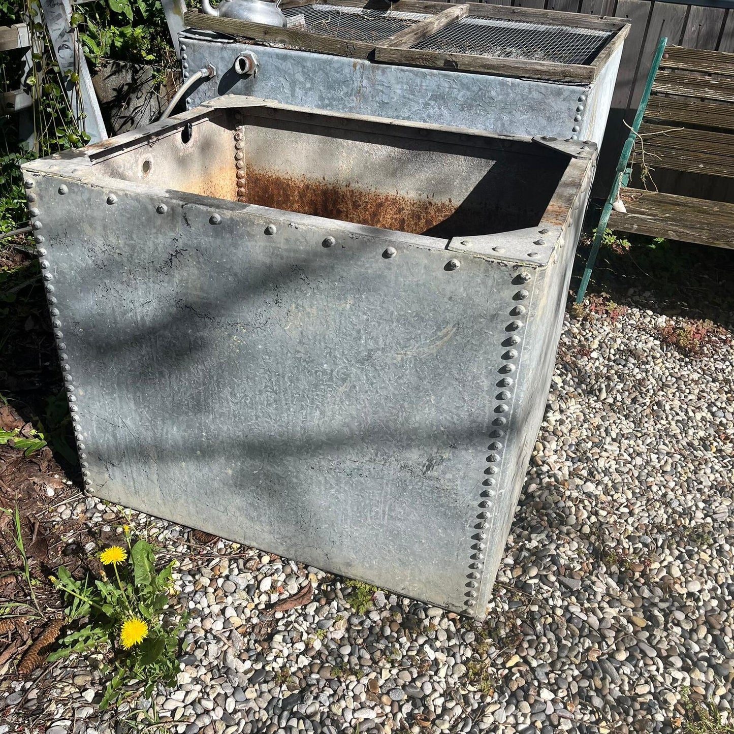 Galvanised Riveted Water Tank Industrial Rustic Garden Planter NOT Watertight