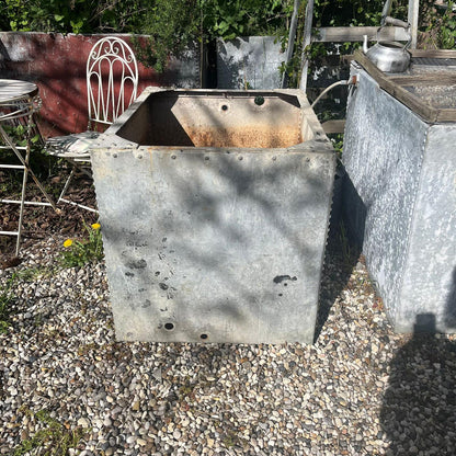 Galvanised Riveted Water Tank Industrial Rustic Garden Planter NOT Watertight