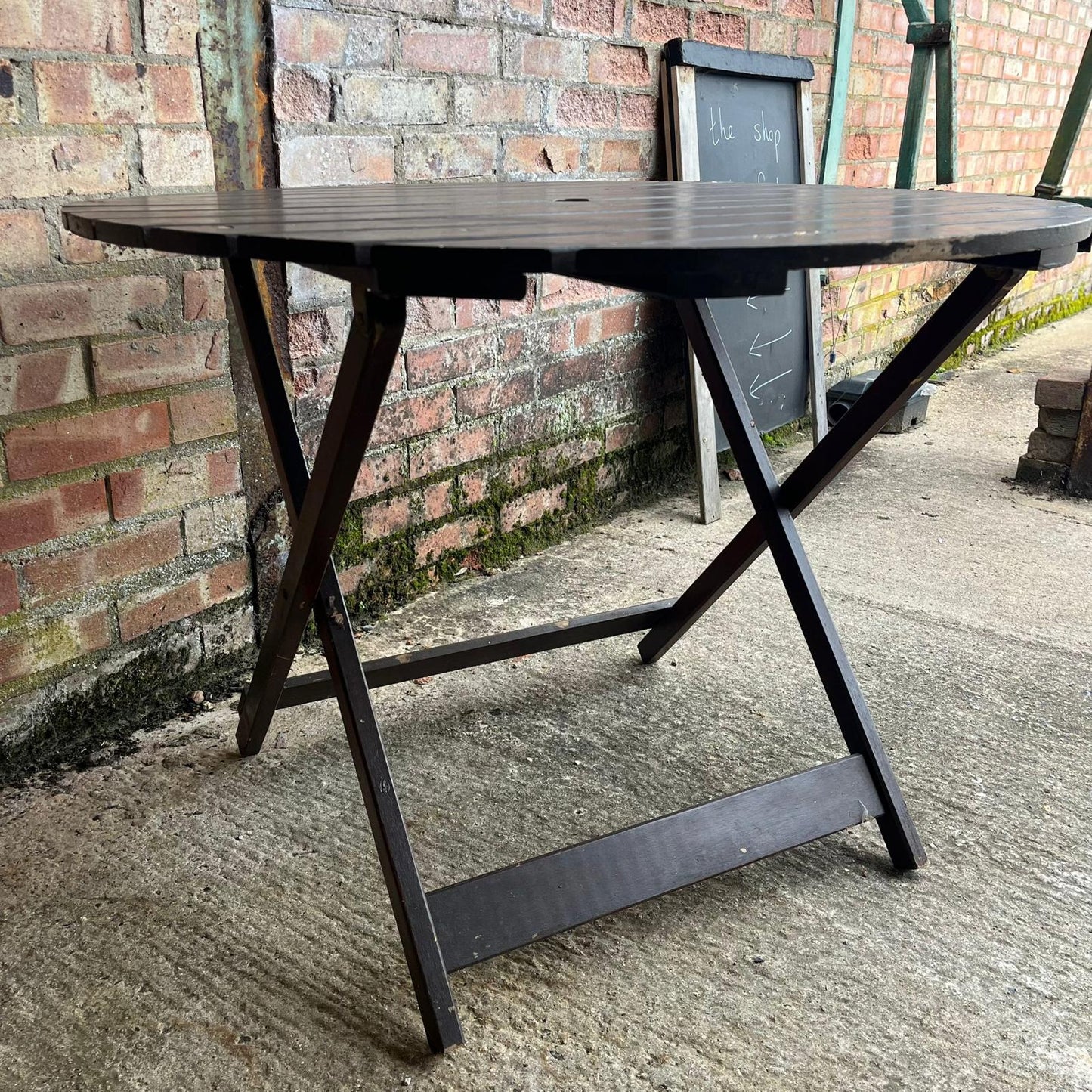 Hardwood Circular Wooden Folding Garden Table Stained Brown Seats 4