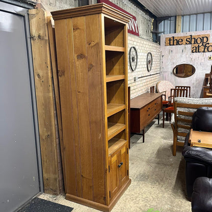 Tall Narrow Oak Entertainment Media Unit Adjustable Shelves Over Double Cupboard