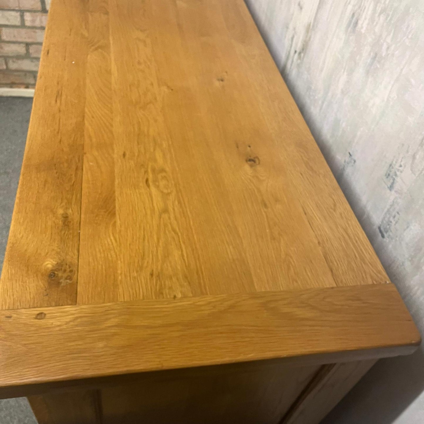 Oak Furniture Land Solid Heavy Oak Sideboard 3 Cupboards with Drawers Over