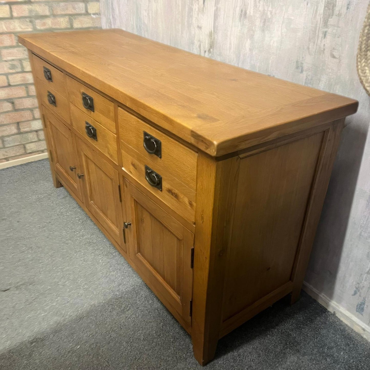 Oak Furniture Land Solid Heavy Oak Sideboard 3 Cupboards with Drawers Over