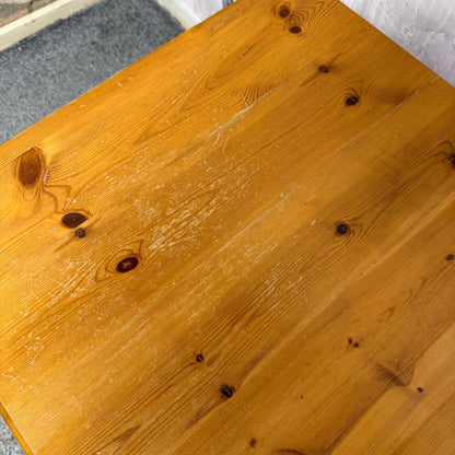 Pair Solid Pine Low 2 Drawers Bedside Cabinets Scalloped Edge