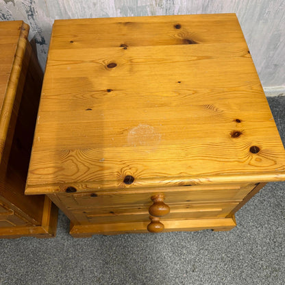 Pair Solid Pine Low 2 Drawers Bedside Cabinets Scalloped Edge