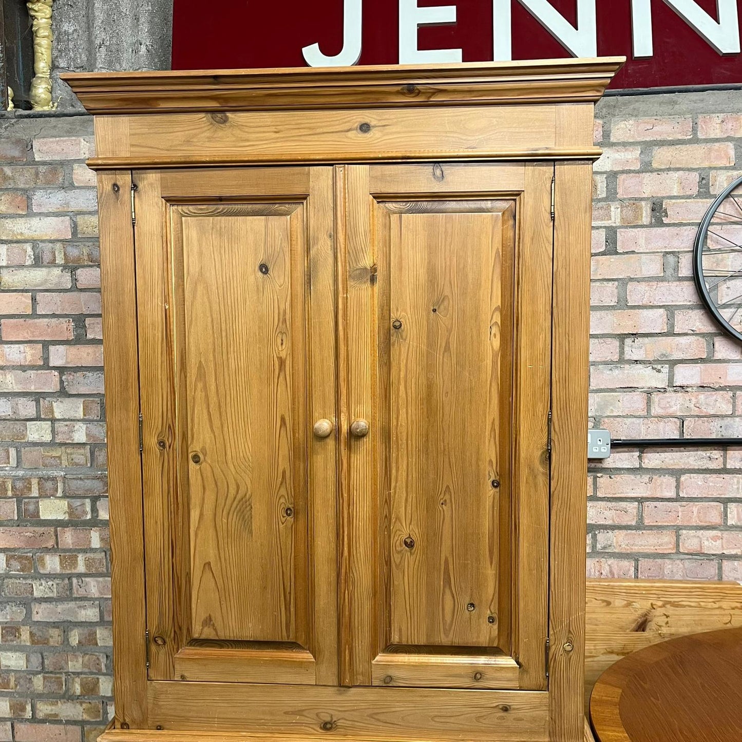 Solid Pine Double Wardrobe With 2 Over 2 Drawers Knob Handles Rail Breakdown