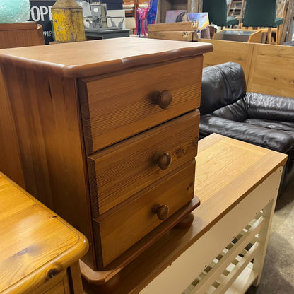 Pine Bedside Set of 3 Drawers Knob Handles Ball Feet