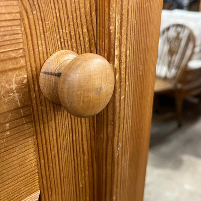 Solid Pine Triple Wardrobe With 3 Over 2 Drawers Mirror Hanging Rail Breakdown