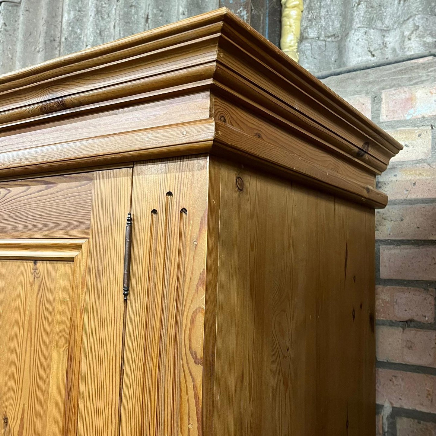 Solid Pine Triple Wardrobe With 3 Over 2 Drawers Mirror Hanging Rail Breakdown