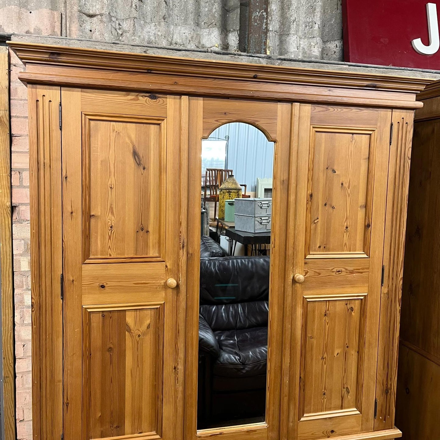 Solid Pine Triple Wardrobe With 3 Over 2 Drawers Mirror Hanging Rail Breakdown