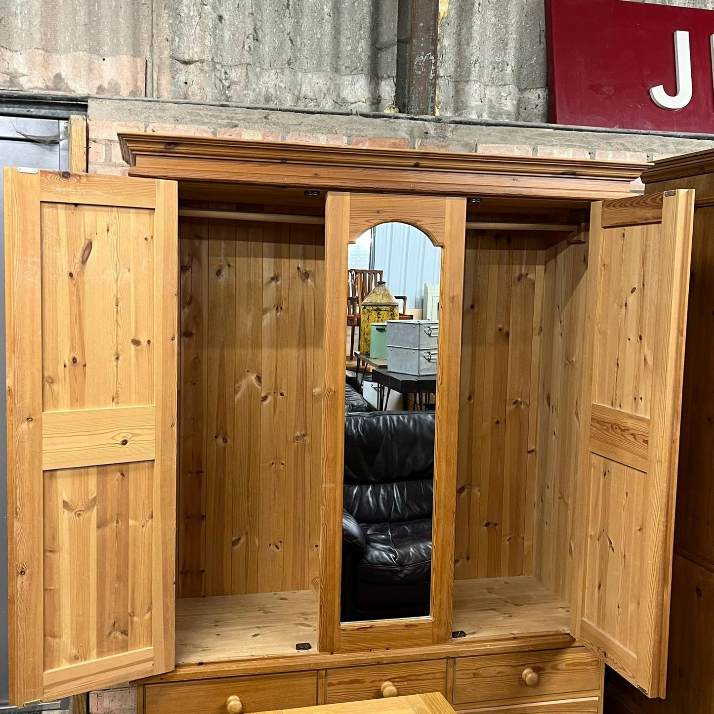 Solid Pine Triple Wardrobe With 3 Over 2 Drawers Mirror Hanging Rail Breakdown
