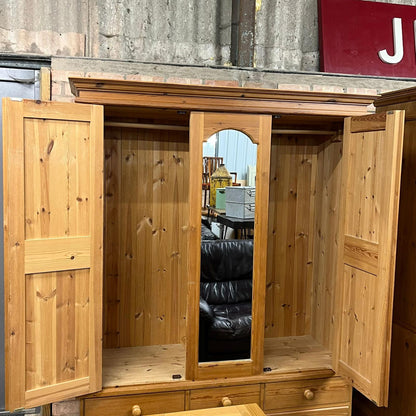 Solid Pine Triple Wardrobe With 3 Over 2 Drawers Mirror Hanging Rail Breakdown