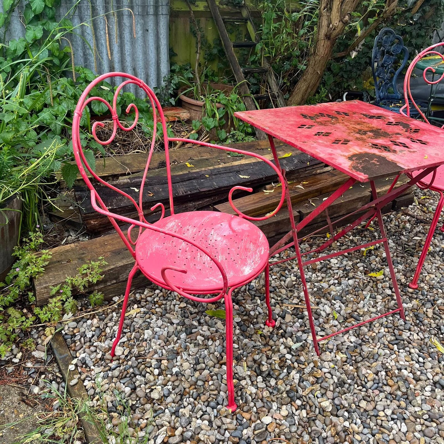 Retro Metal Bistro Table And 2 Chairs Garden Patio Conservatory Great Patina