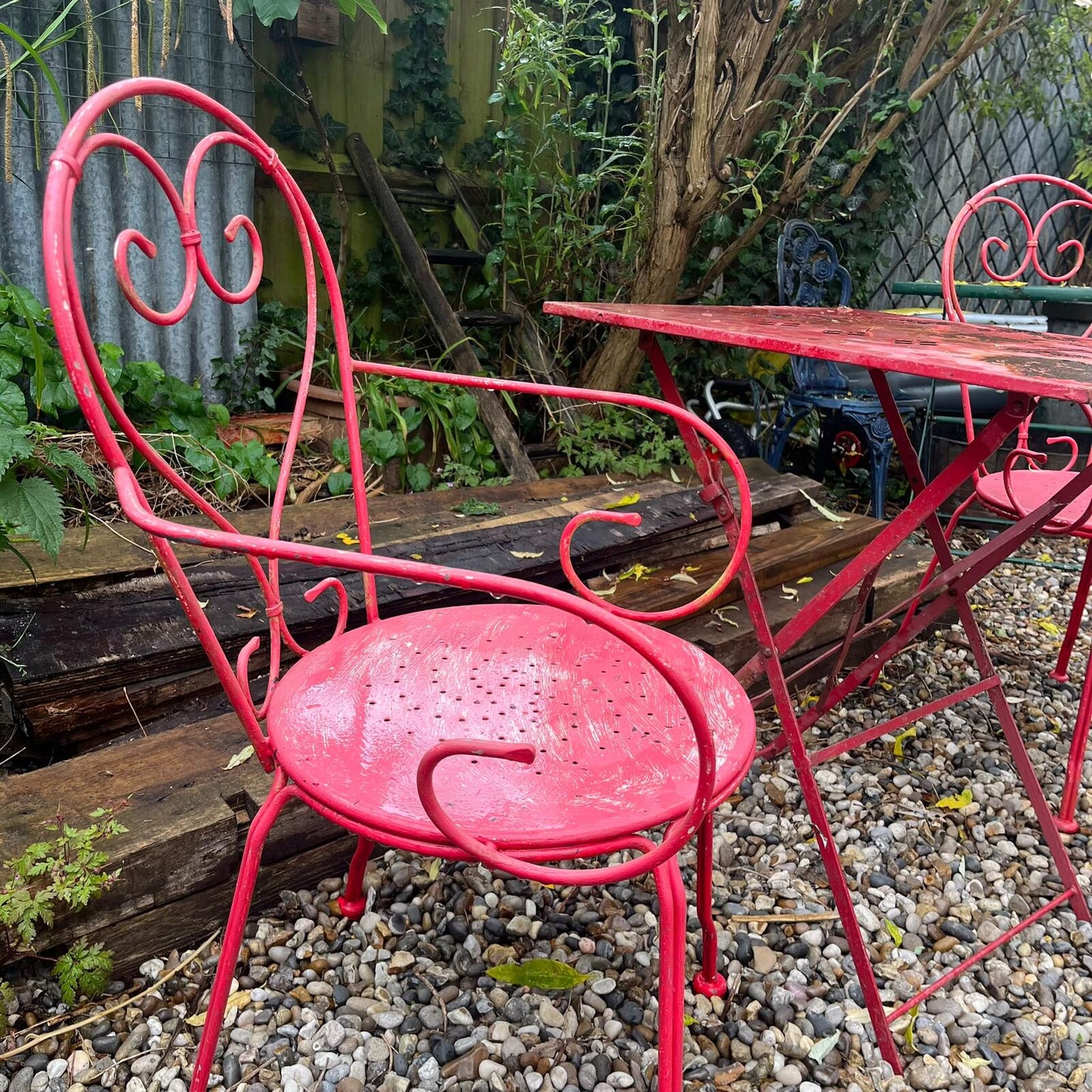 Retro Metal Bistro Table And 2 Chairs Garden Patio Conservatory Great Patina