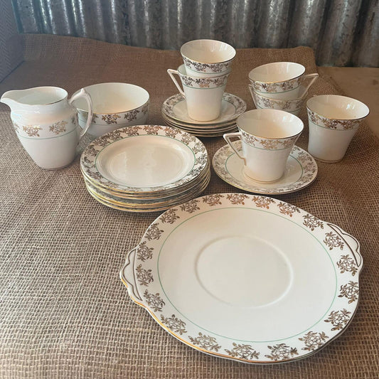 Vintage Windsor 21pc Tea Set 6 Cups & Saucers, Milk Jug, Sugar Bowl 7 Plates