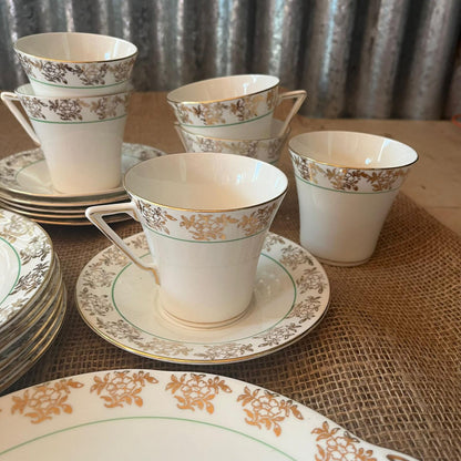 Vintage Windsor 21pc Tea Set 6 Cups & Saucers, Milk Jug, Sugar Bowl 7 Plates