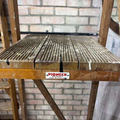 Vintage Pioneer 5 Rung Stepladder Chrome Support Top Platform Sturdy