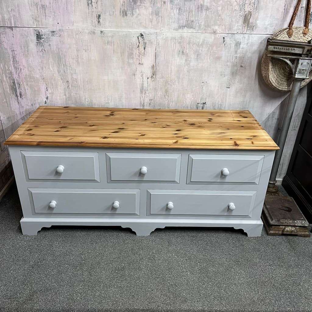 Modern Painted Long Pine Sideboard 5 Drawers Pale Grey Sanded Top Knob Handles