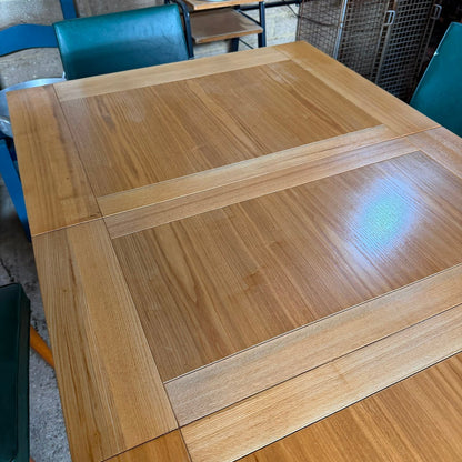 Oak Furniture Land Extending Dining Table Square Legs Heavy Seats 6