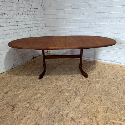 G Plan Fresco Mid Century Teak Extending Oval Dining Table Seats 8/10
