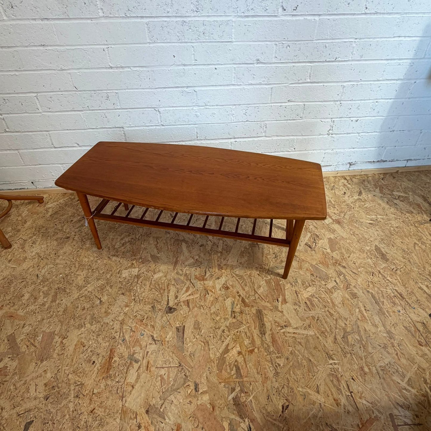 Mid Century Coffee Table Slatted Shelf Under Tapered Legs