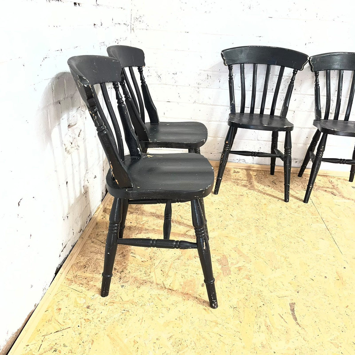 4 Rustic Painted Farmhouse Chairs Black Shabby Chic Dining Or Kitchen