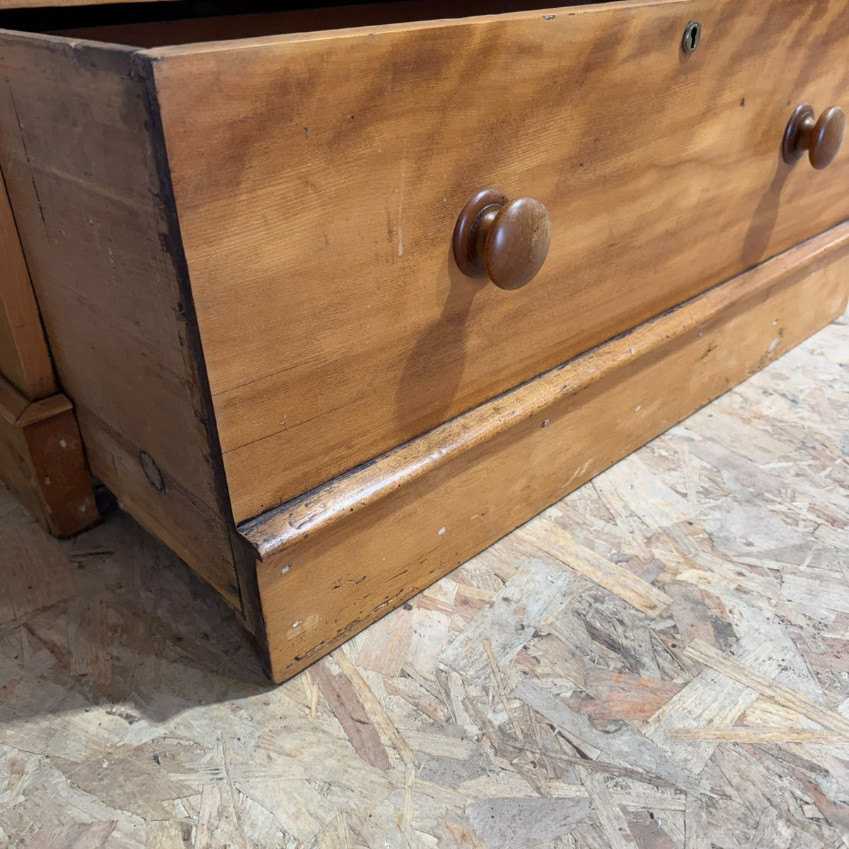 Vintage Rustic Satin Walnut (Pine?) Chest 2 Over 2 Drawers Plinth Drawer